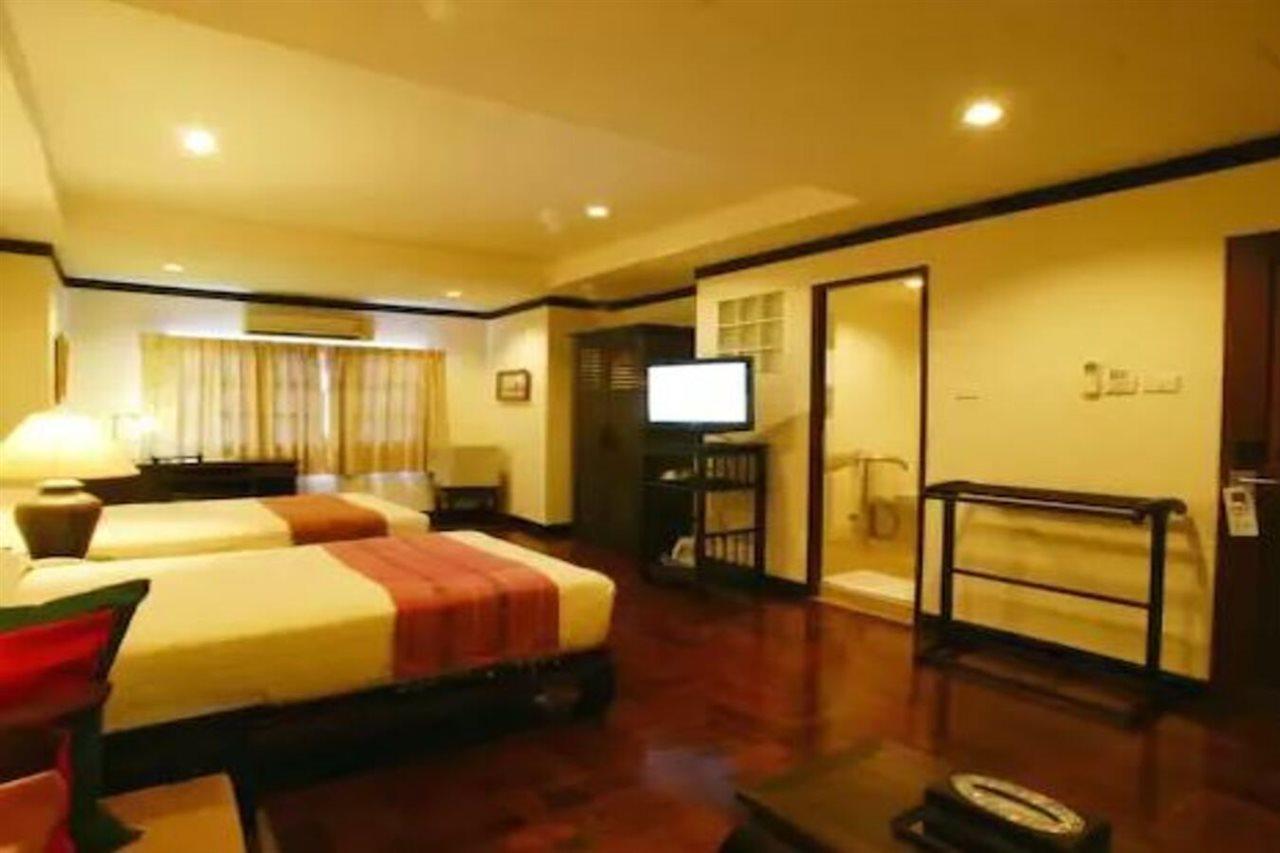 Cucumber Inn Suite Pattaya Zewnętrze zdjęcie