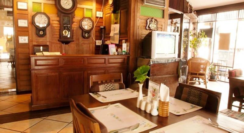 Cucumber Inn Suite Pattaya Zewnętrze zdjęcie